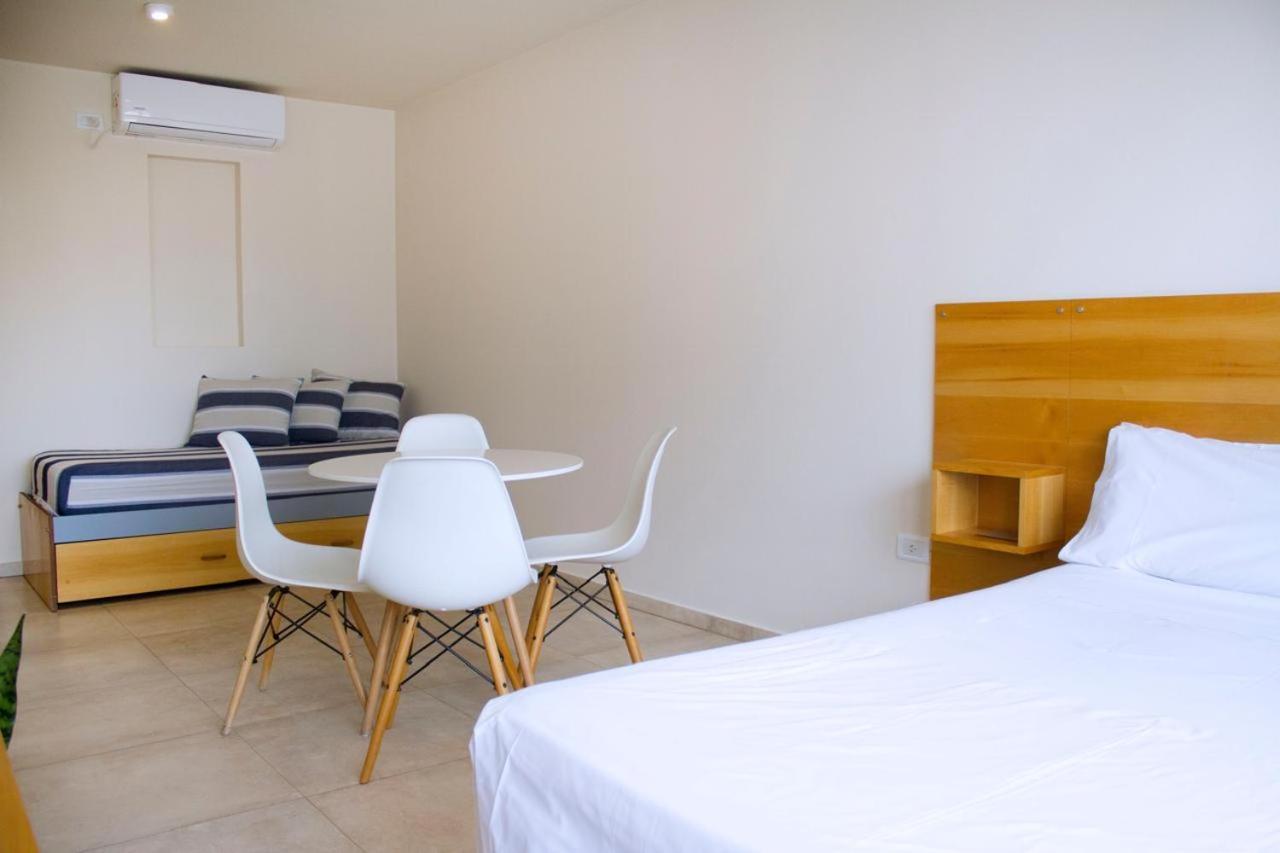 Apartamento Corrientes Premium con desayuno Bahía Blanca Exterior foto